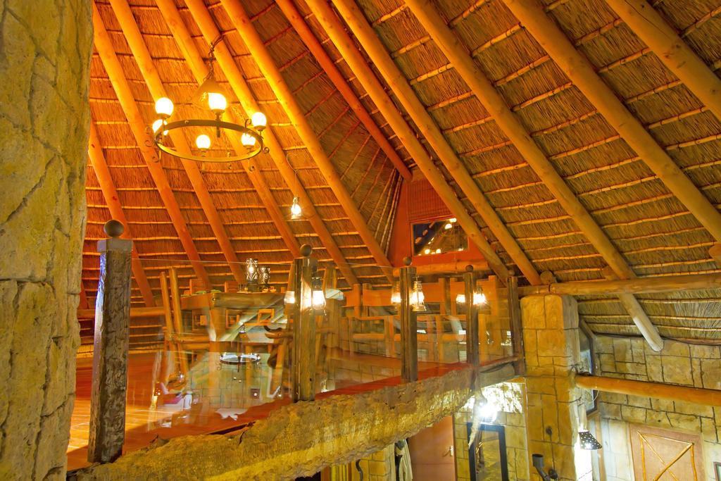 Nyaru Game Lodge Brandwag Esterno foto