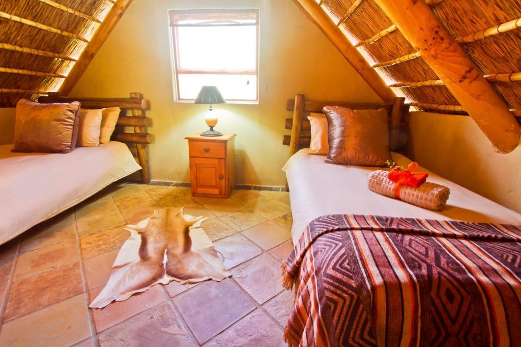 Nyaru Game Lodge Brandwag Esterno foto