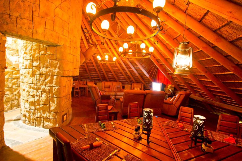 Nyaru Game Lodge Brandwag Esterno foto